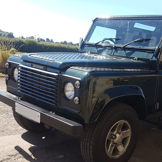 Land Rover Defender 90 TD5 Chequer Plate Fitting