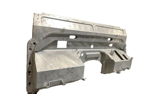 300 TDI LHD BULKHEAD-GALV CLOSED VENT (PUMA STYLE) - DDS Metals - LR902LHDCV-G