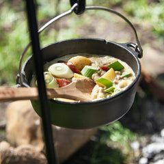 Cast Iron 1.6L Dutch Oven with a Flat Bottom - Petromax - ft3-t