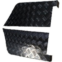 109 Rear Wing Black Chequer Corner Protectors" - DDS Metals - LR205B