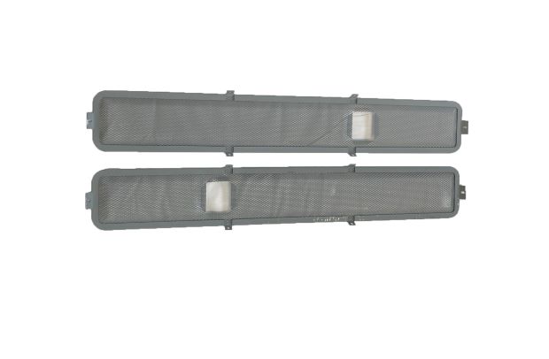 LATE FLY SCREEN MESH SCREW IN (SILVER POWDER COATED) 2003-2006 - DDS Metals - LR951S