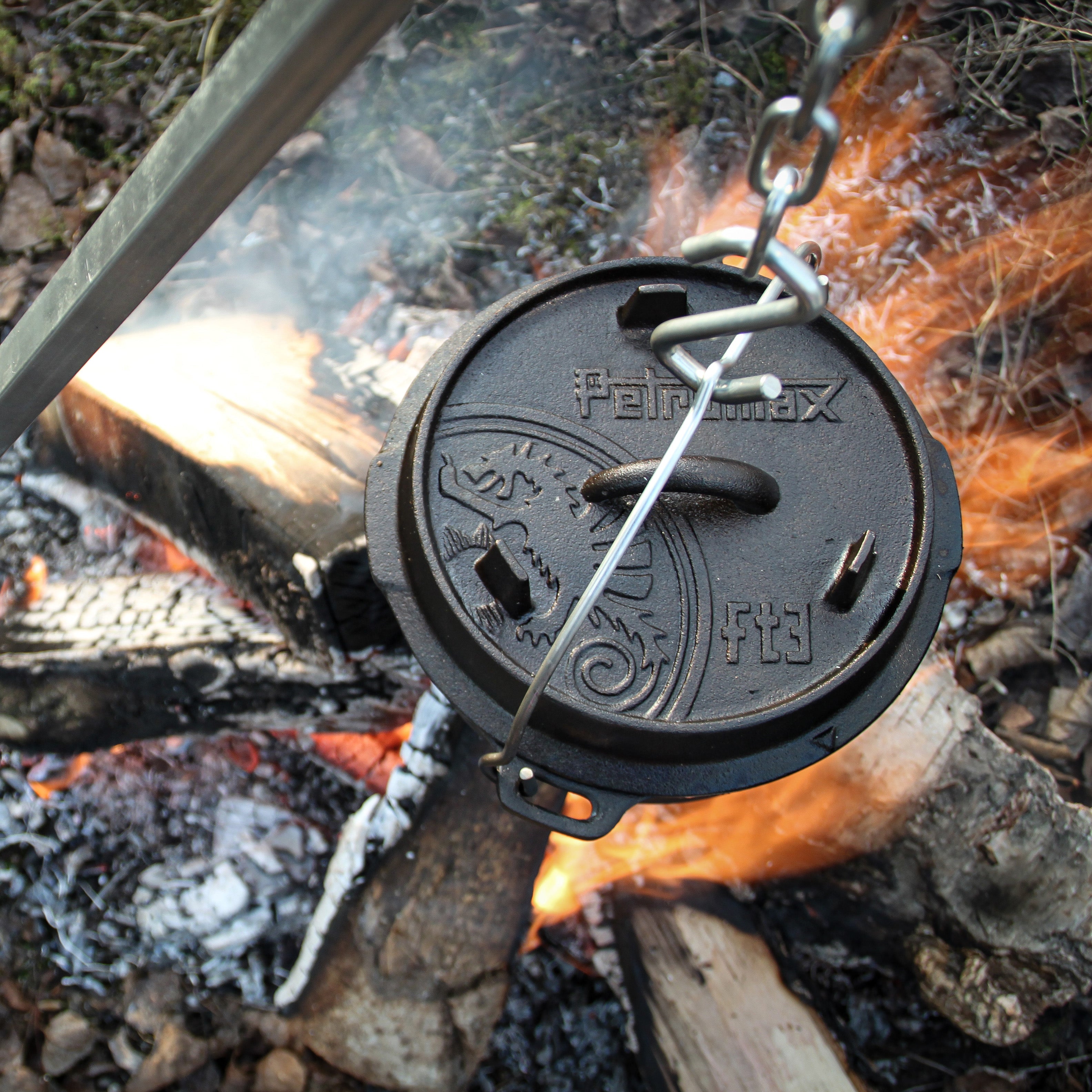 Cast Iron 1.6L Dutch Oven with a Flat Bottom - Petromax - ft3-t 