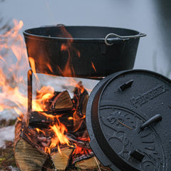 Cast Iron 5.5L Dutch Oven with a Flat Bottom - Petromax - ft6-t